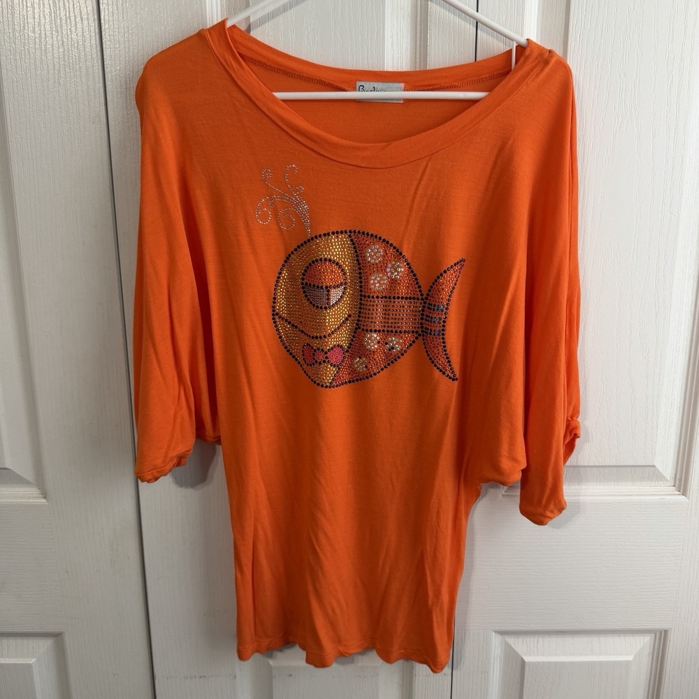 Beckyanne Orange Rhinestone Fish In A Bow Tie Top Women's Size Medium Beach
